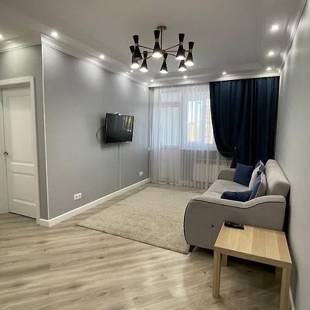 אסטנה Ernaz Plus Apartments: Sauran-Towers מראה חיצוני תמונה