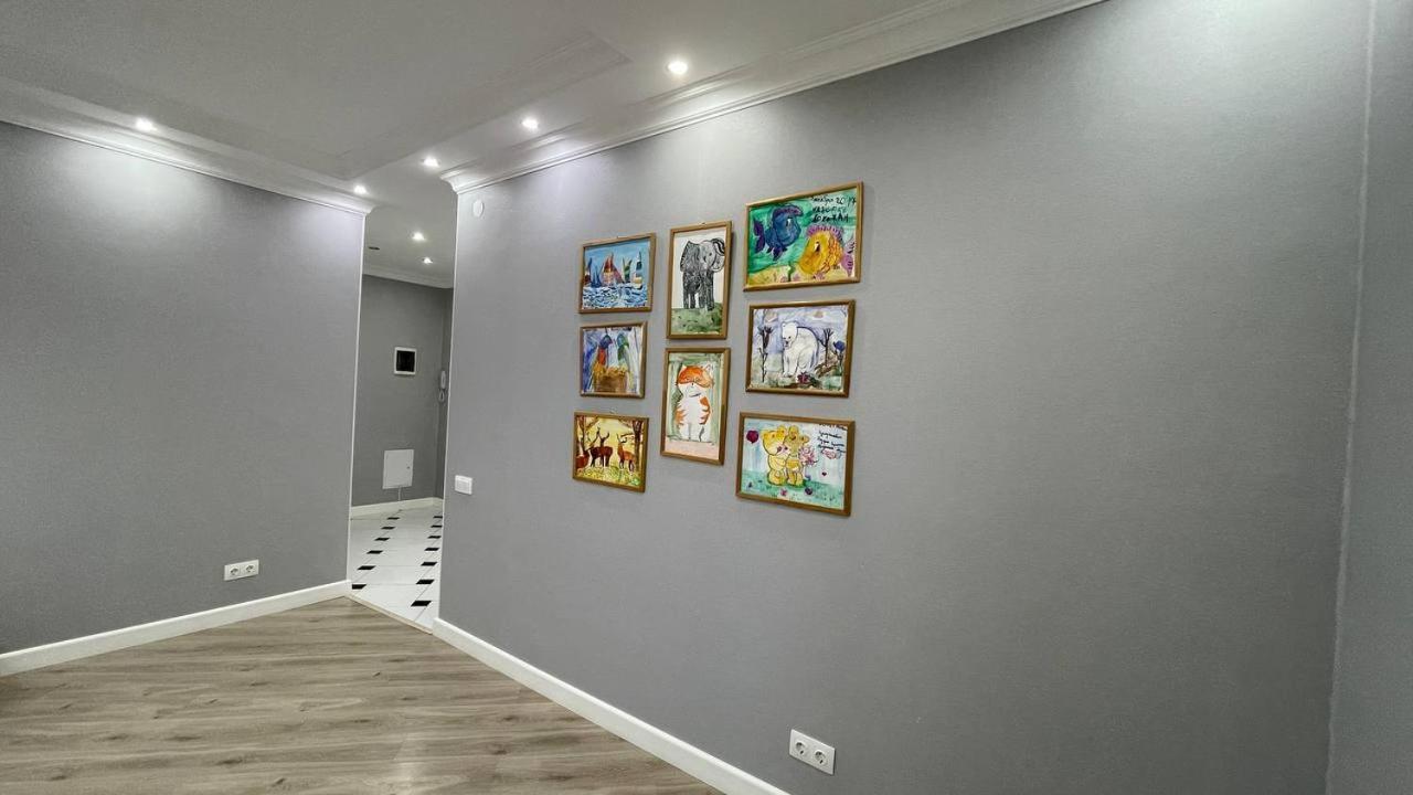 אסטנה Ernaz Plus Apartments: Sauran-Towers מראה חיצוני תמונה