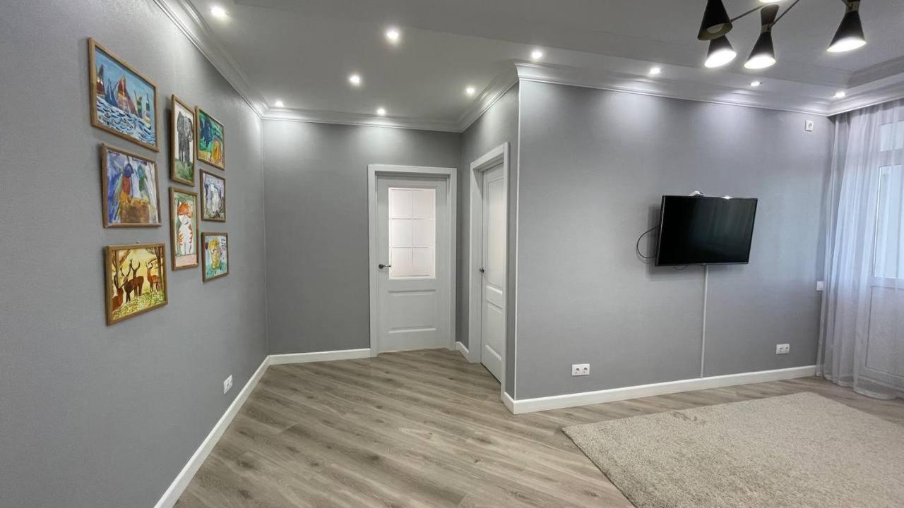 אסטנה Ernaz Plus Apartments: Sauran-Towers מראה חיצוני תמונה